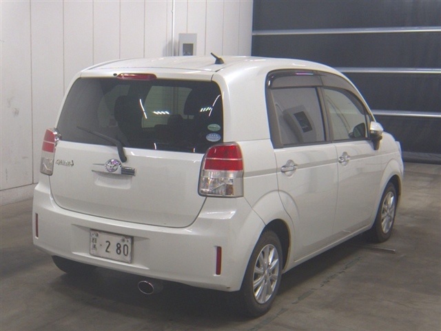 TOYOTA SPADE