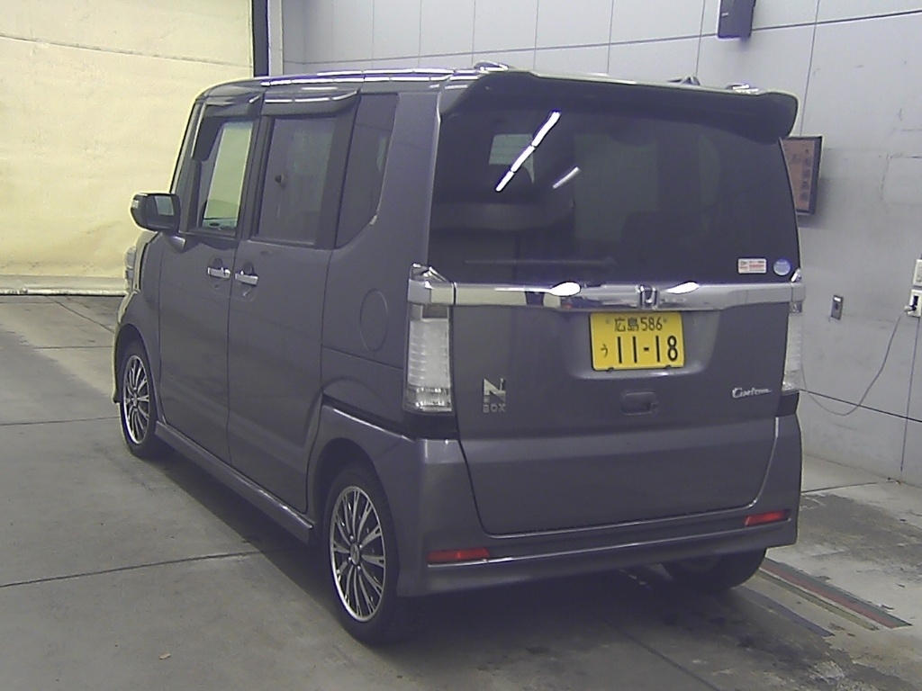 HONDA N-BOX
