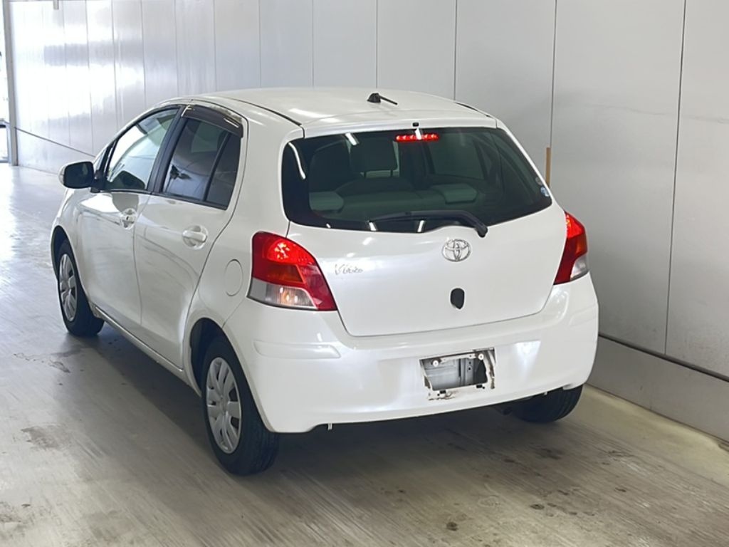 TOYOTA VITZ