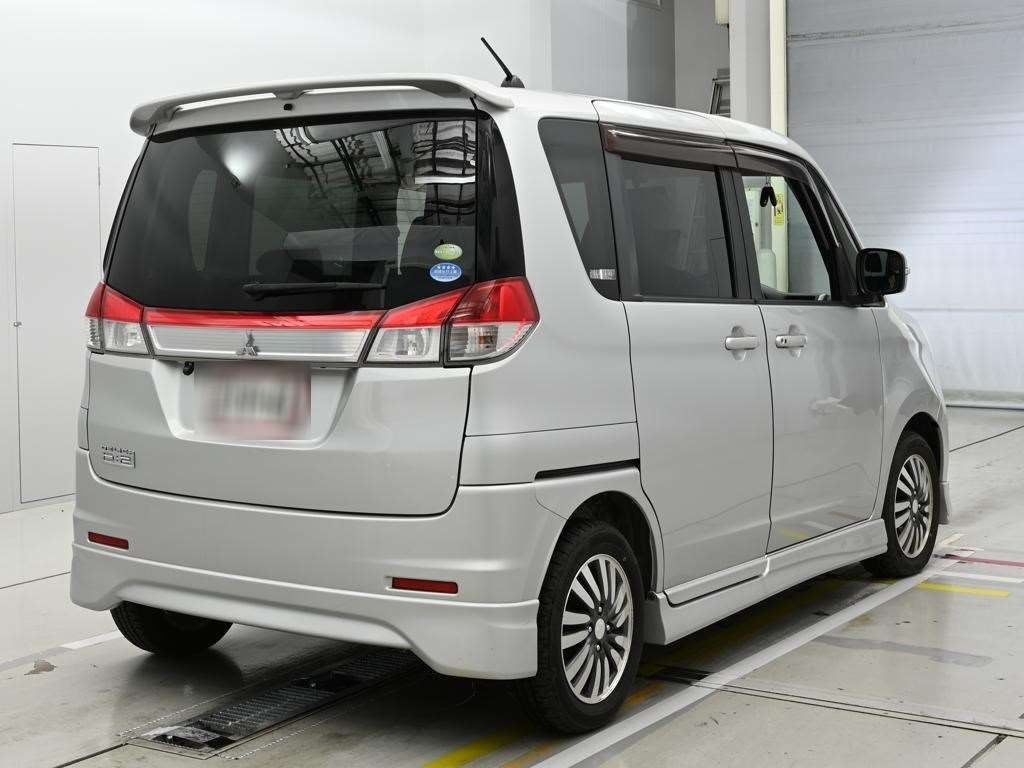 MITSUBISHI DELICA D:2