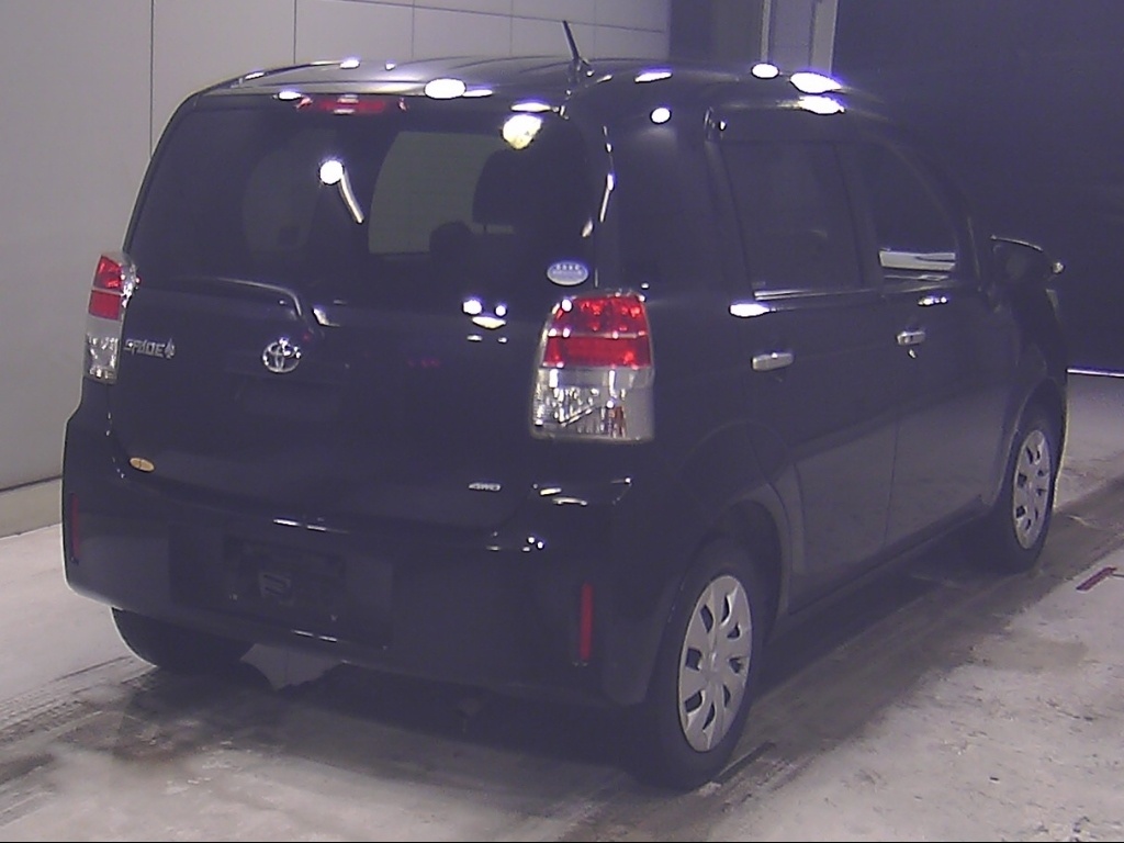 TOYOTA SPADE