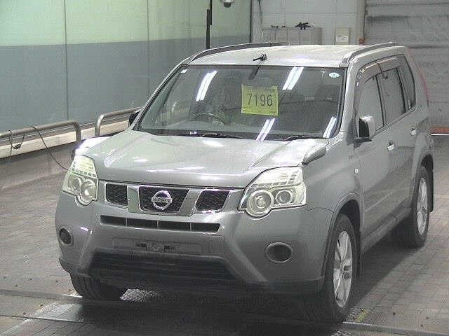 NISSAN X-TRAIL