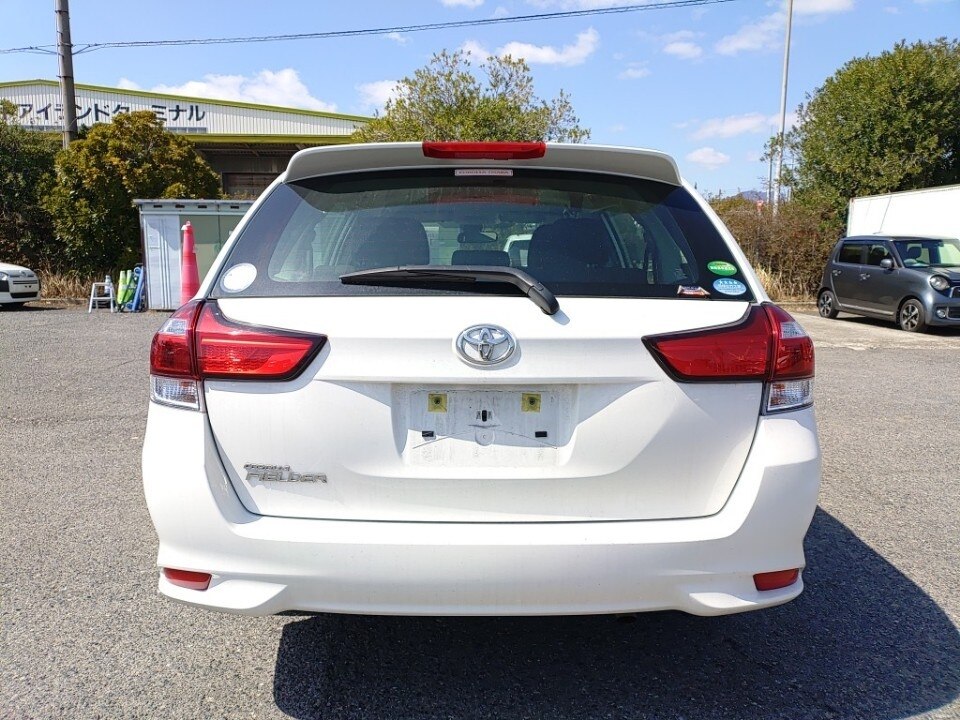 TOYOTA COROLLA FIELDER