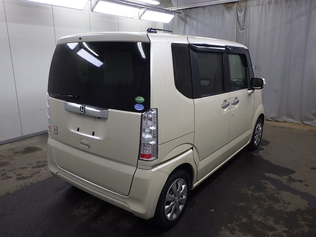 HONDA N-BOX