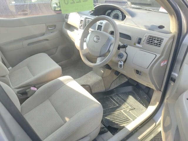 TOYOTA RAUM