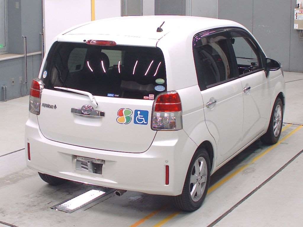 TOYOTA SPADE