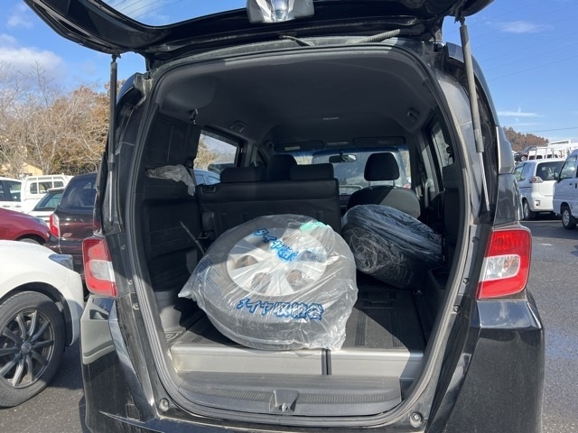 HONDA FREED SPIKE