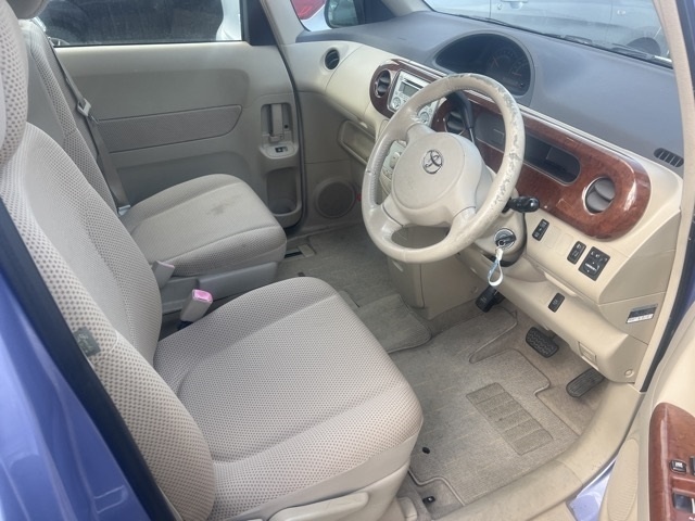 TOYOTA PORTE