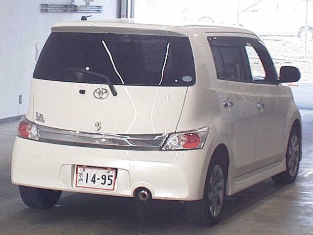 TOYOTA BB