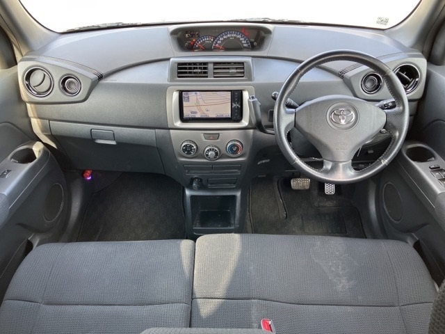 TOYOTA BB