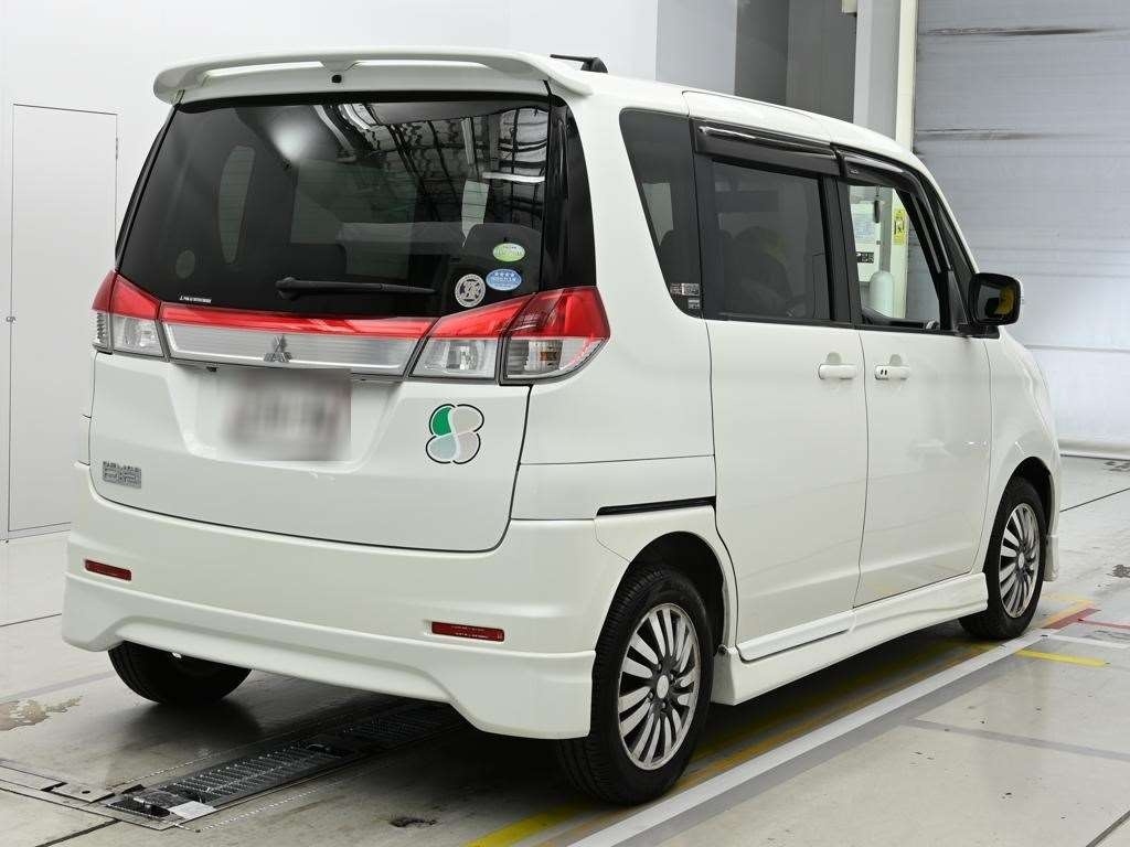 MITSUBISHI DELICA D:2