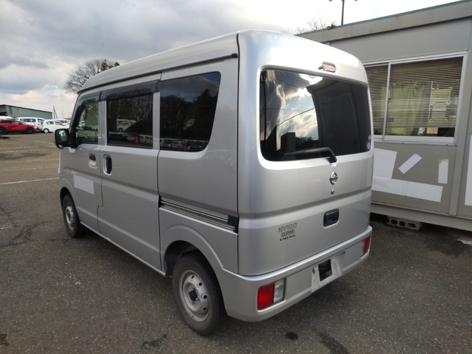 NISSAN NV100 CLIPPER