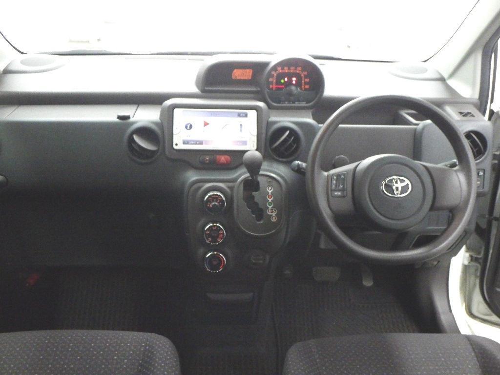 TOYOTA SPADE