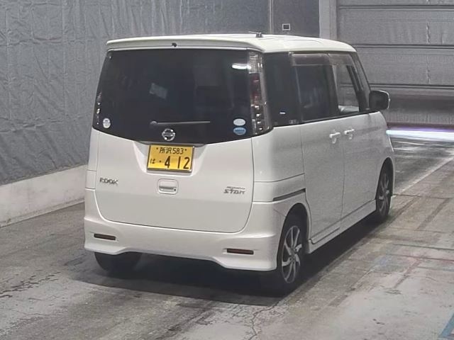 NISSAN ROOX