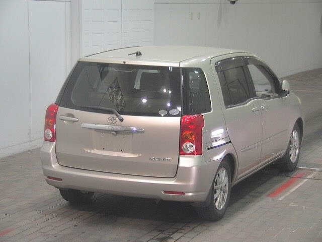 TOYOTA RAUM