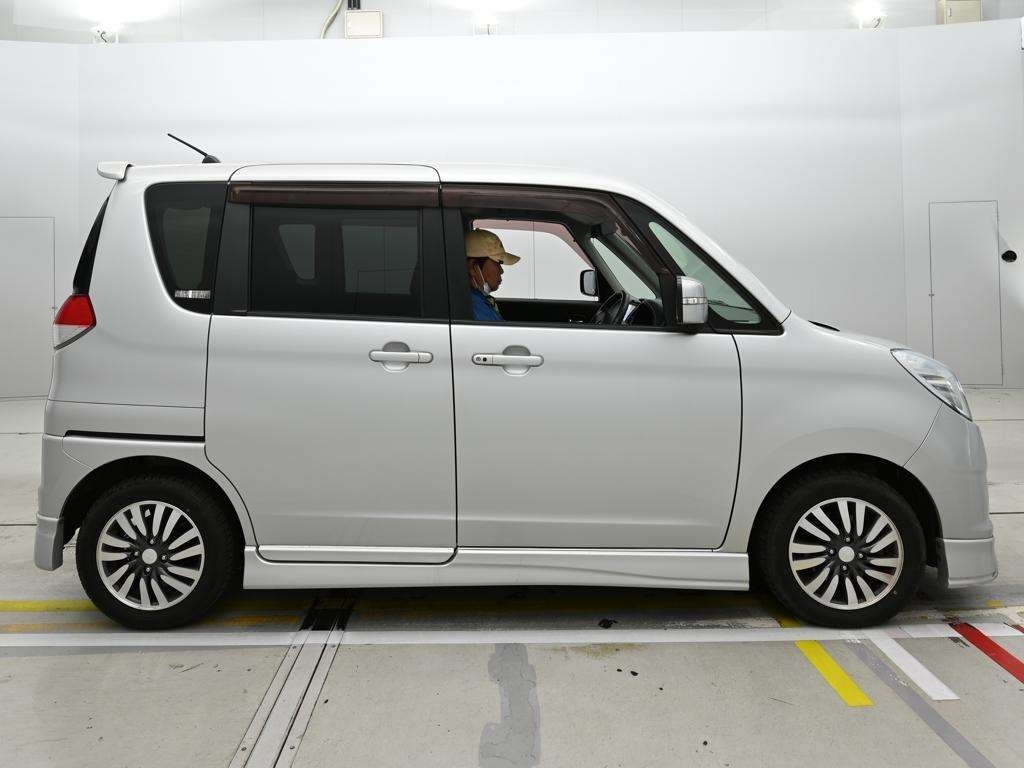 MITSUBISHI DELICA D:2