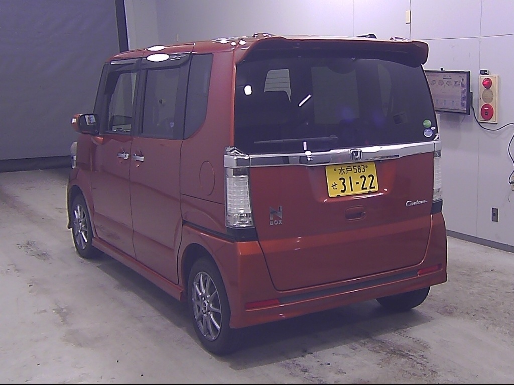 HONDA N-BOX