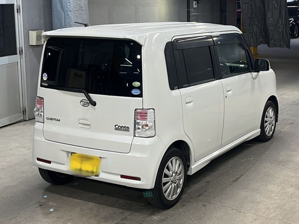 DAIHATSU MOVE CONTE