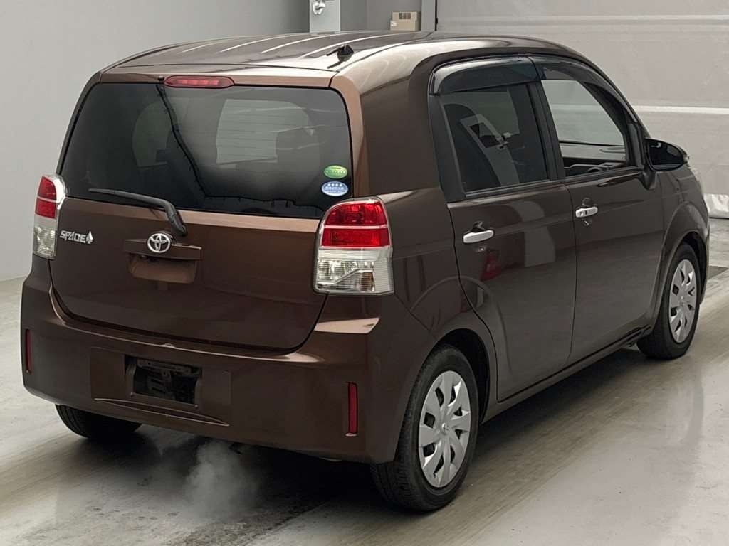 TOYOTA SPADE