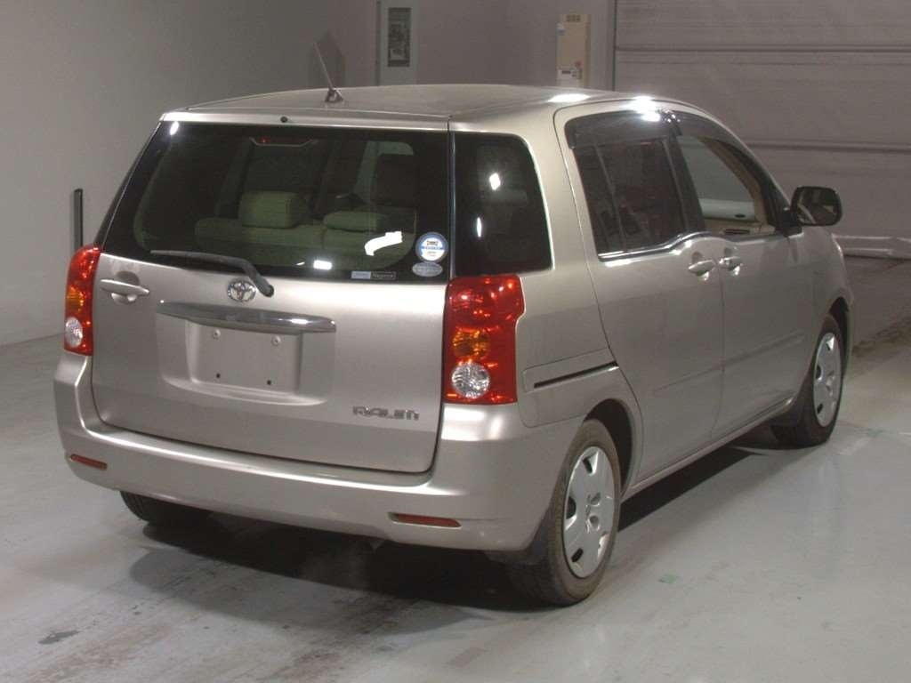 TOYOTA RAUM