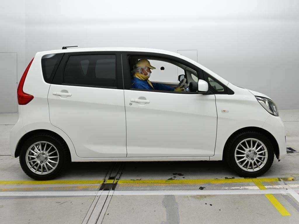 MITSUBISHI EK WAGON