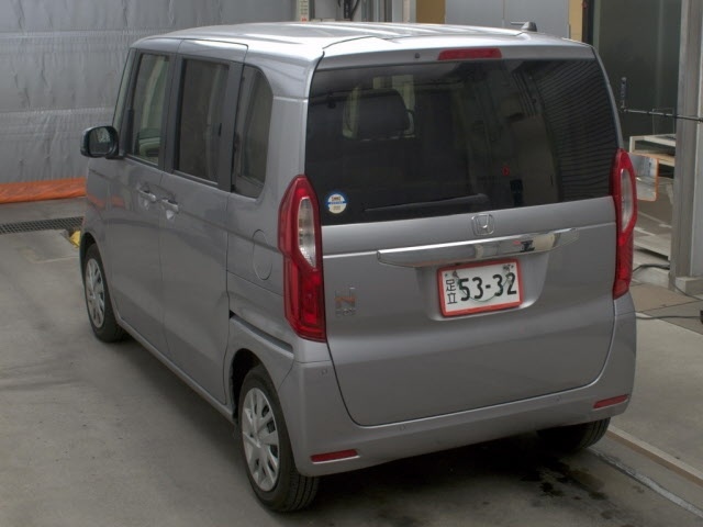HONDA N-BOX