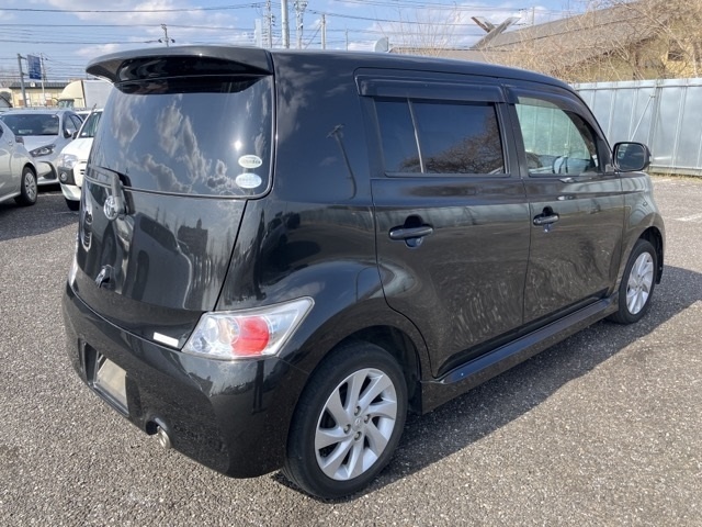 TOYOTA BB