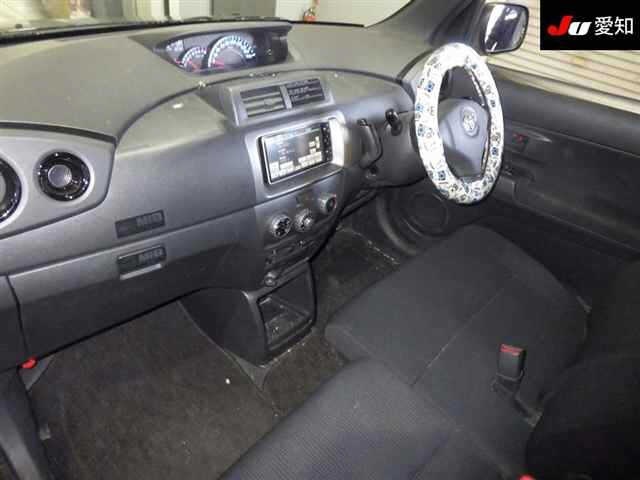 TOYOTA BB