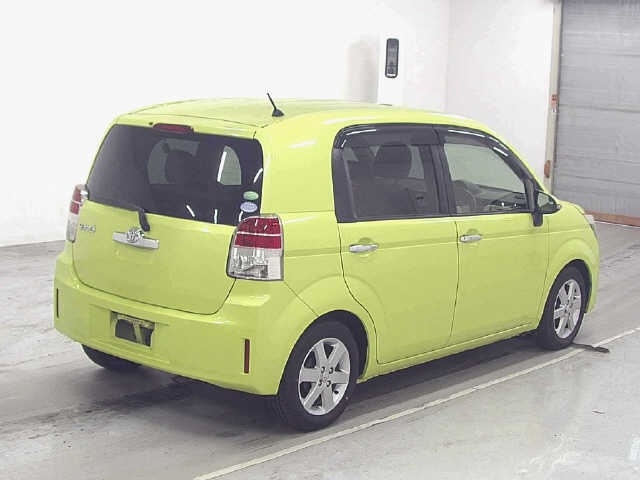 TOYOTA SPADE