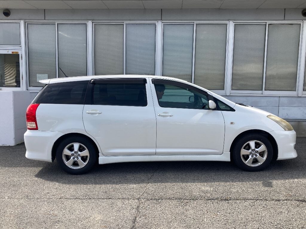 TOYOTA WISH