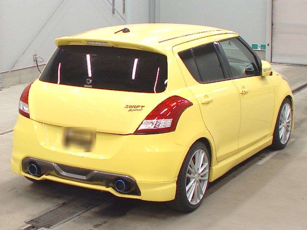 SUZUKI SWIFT