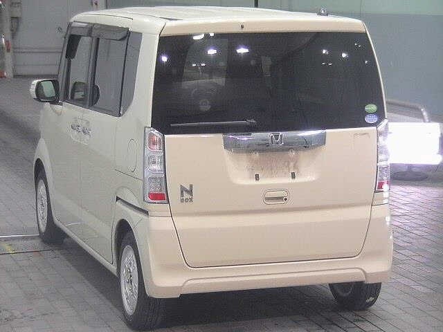 HONDA N-BOX