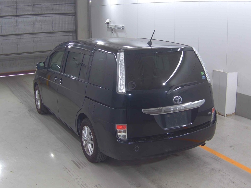 TOYOTA ISIS