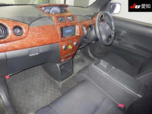 TOYOTA BB