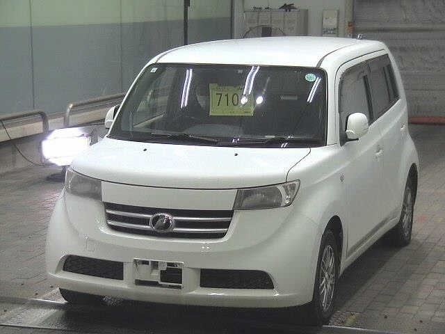 TOYOTA BB