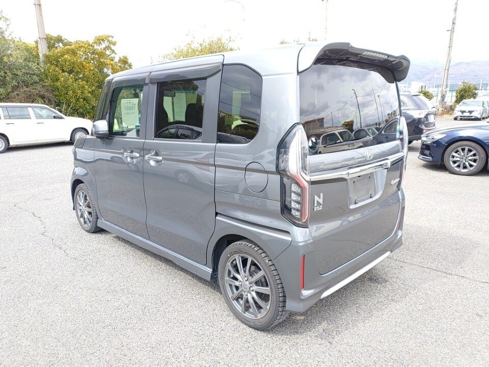 HONDA N-BOX