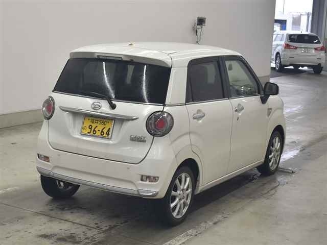 DAIHATSU CAST