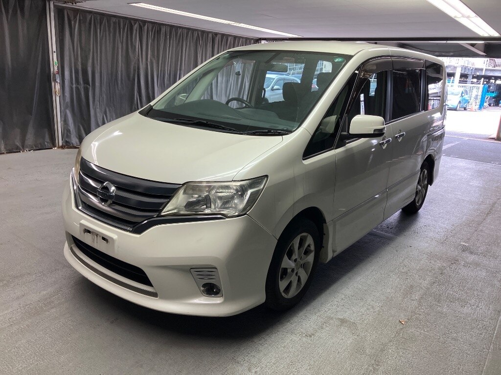 NISSAN SERENA