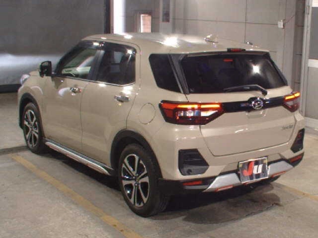 DAIHATSU ROCKY
