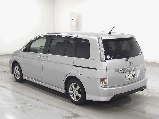 TOYOTA ISIS