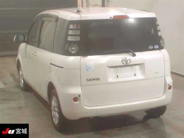 TOYOTA SIENTA