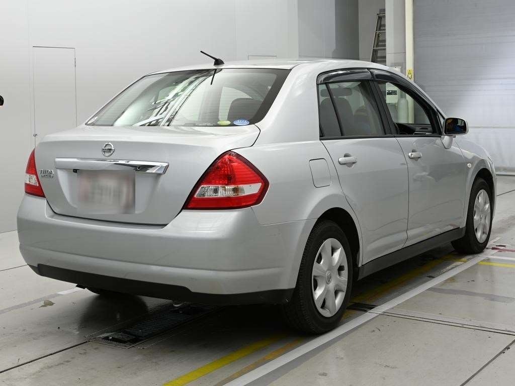 NISSAN TIIDA LATIO