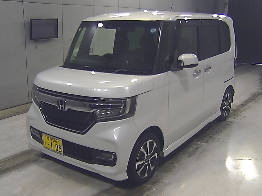HONDA N-BOX