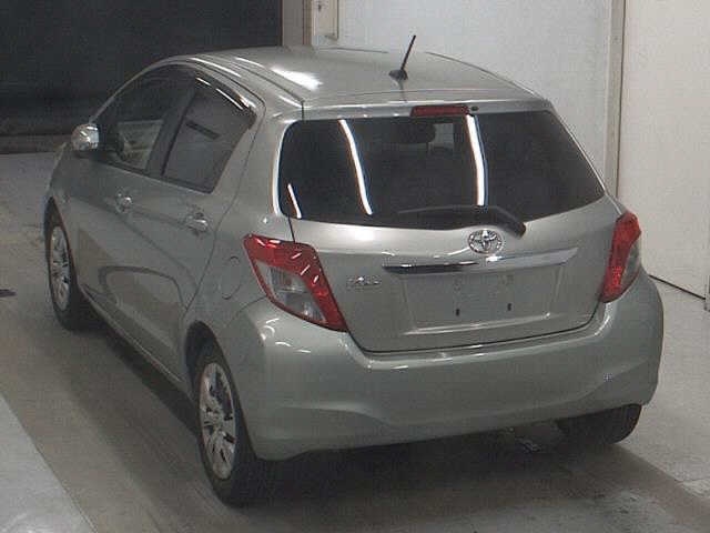 TOYOTA VITZ