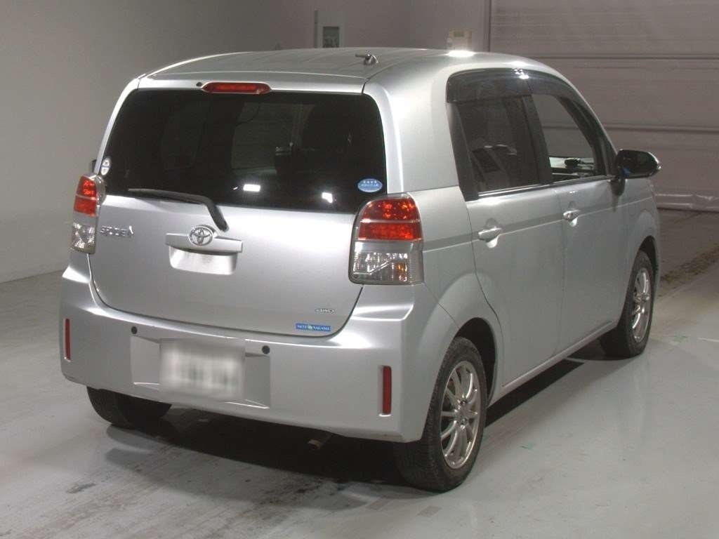 TOYOTA SPADE
