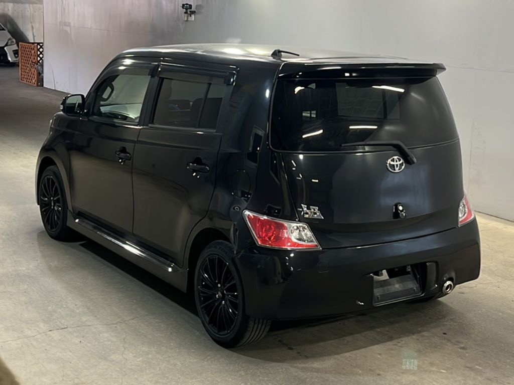 TOYOTA BB