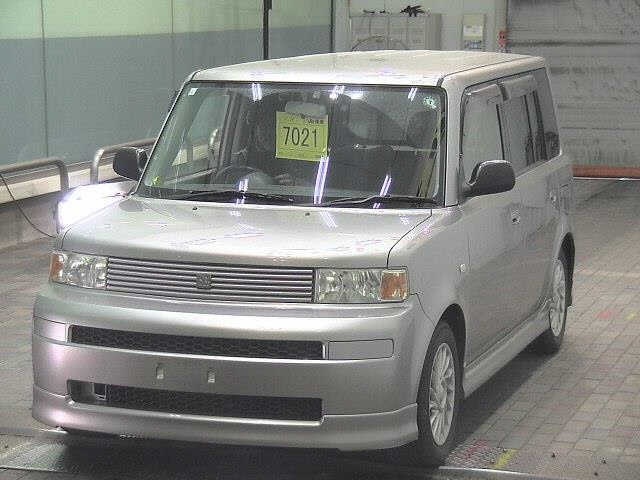TOYOTA BB