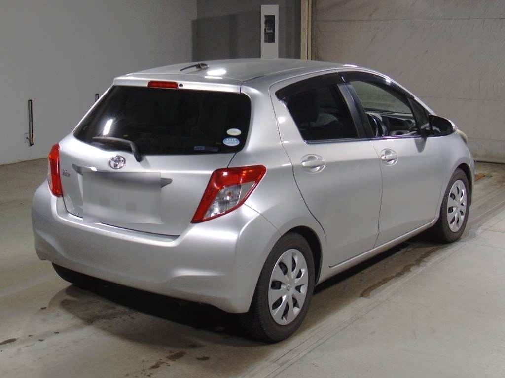 TOYOTA VITZ