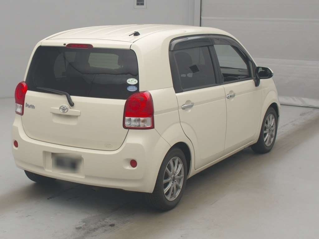 TOYOTA PORTE