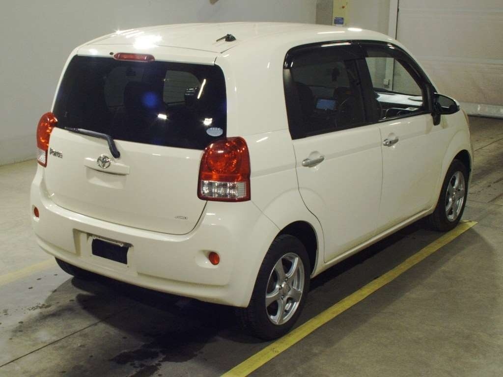 TOYOTA PORTE